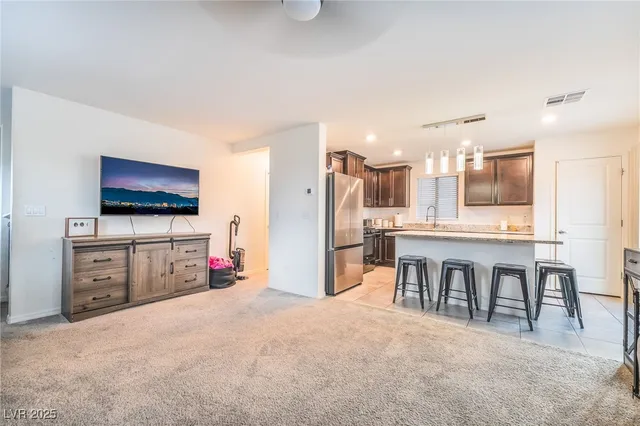 $395,000 | 6415 Broadcloth Court, Las Vegas, NV 89122