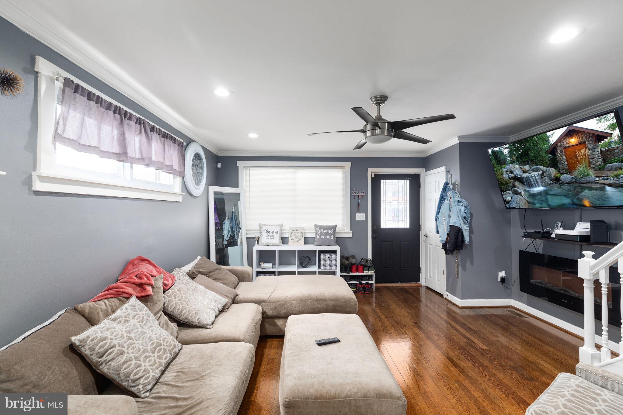 1937 Inverton Road Baltimore, MD 21222 - Photo 5 of 27