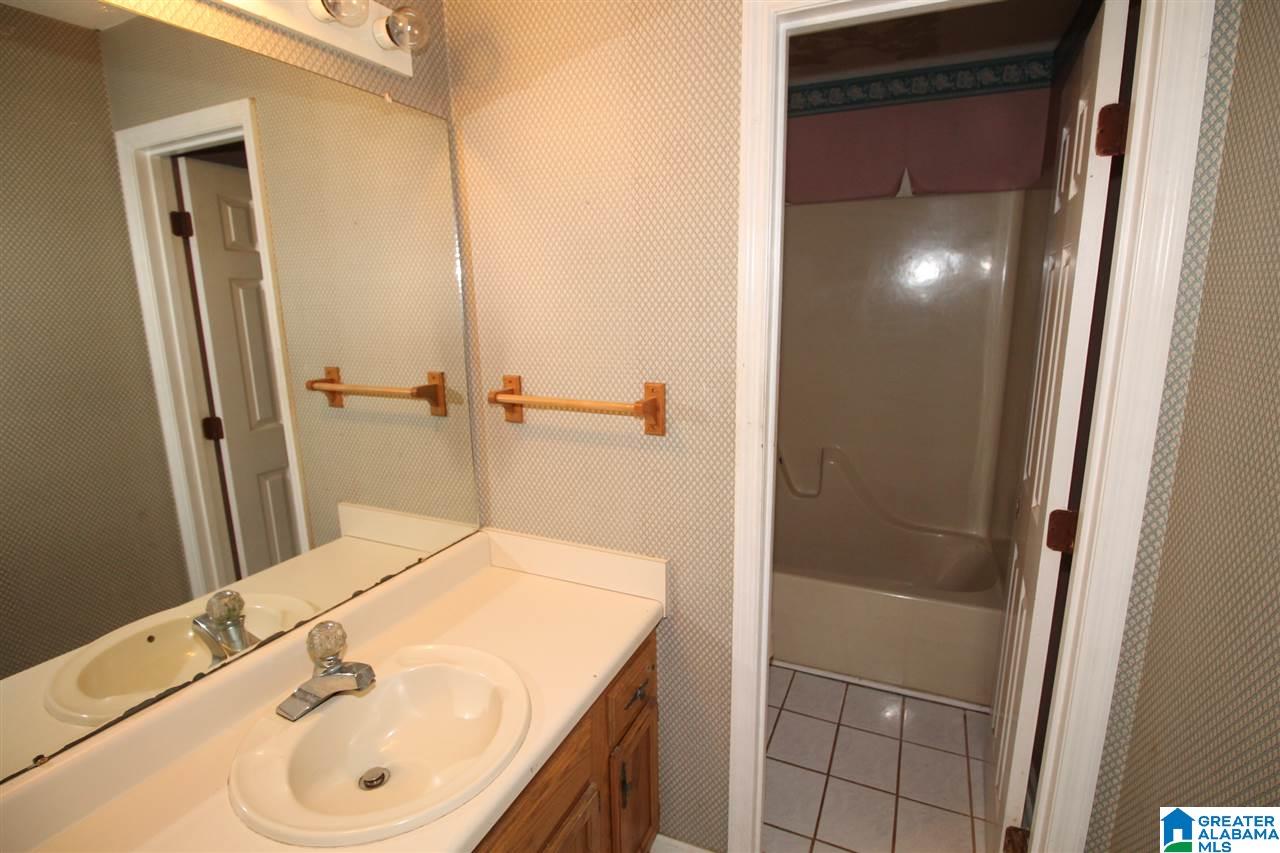 5511 South Shades Crest Road Bessemer, AL 35022 - Photo 13 of 27