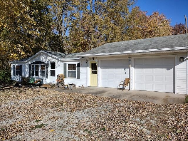 2782 Rader Road Warsaw, IN 46582 - Photo 2 of 18 Gallery Image 2