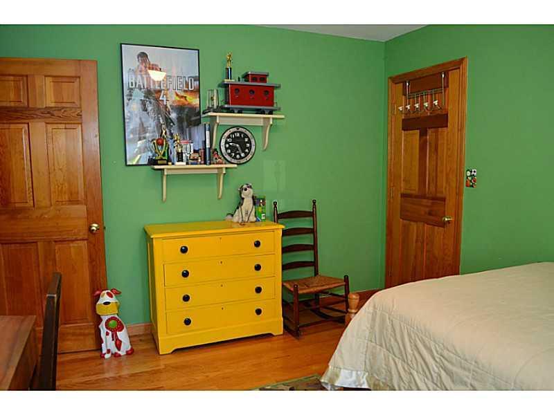 38 Hillview Road Gorham, ME 04038 - Photo 21 of 35 Bedroom.