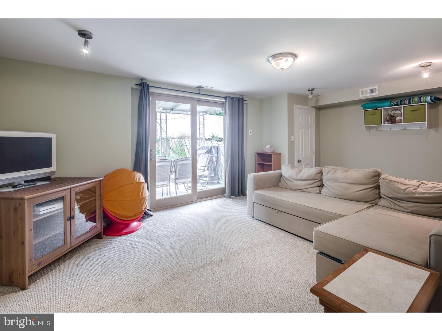 232 Wickley Road Philadelphia, PA 19154 - Photo 18 of 25