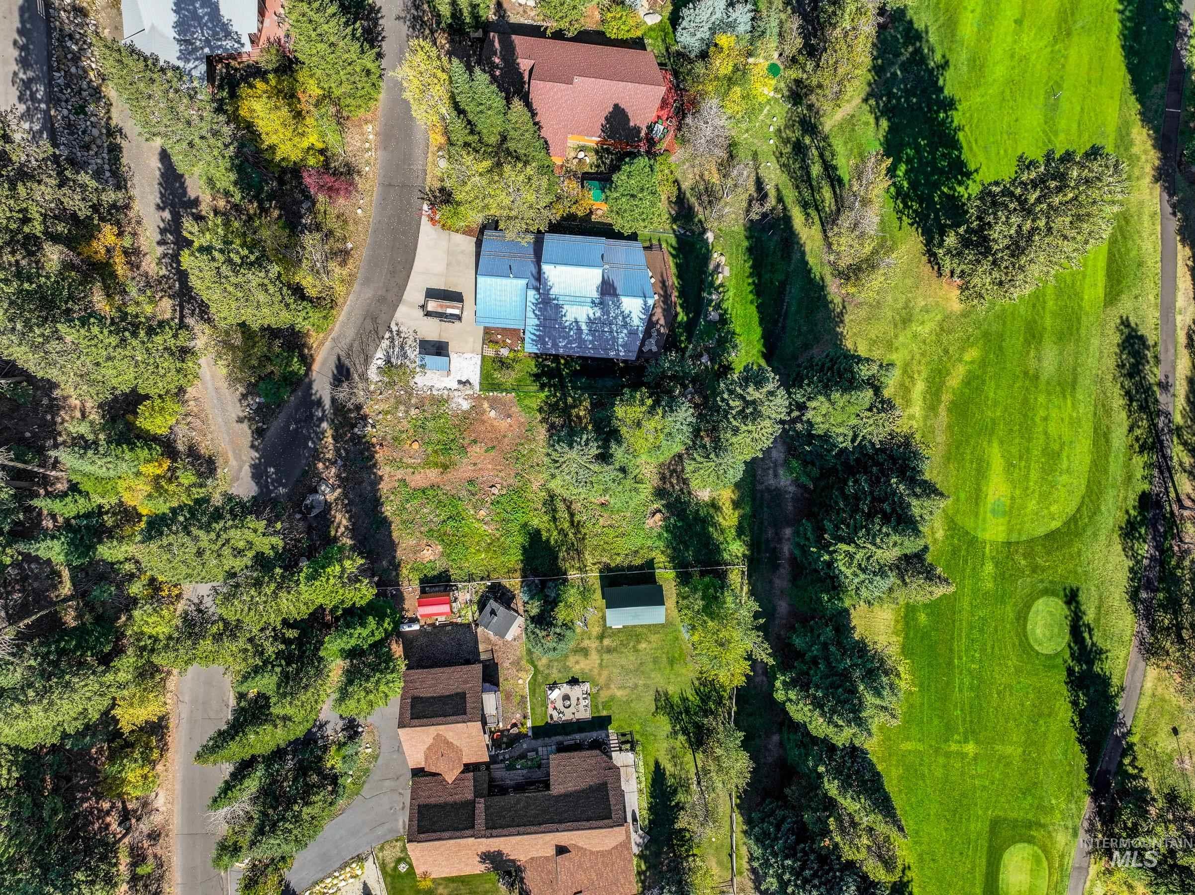 1365 Divot Lane McCall, ID 83638 - Photo 26 of 34 Bird's eye view of a golf course