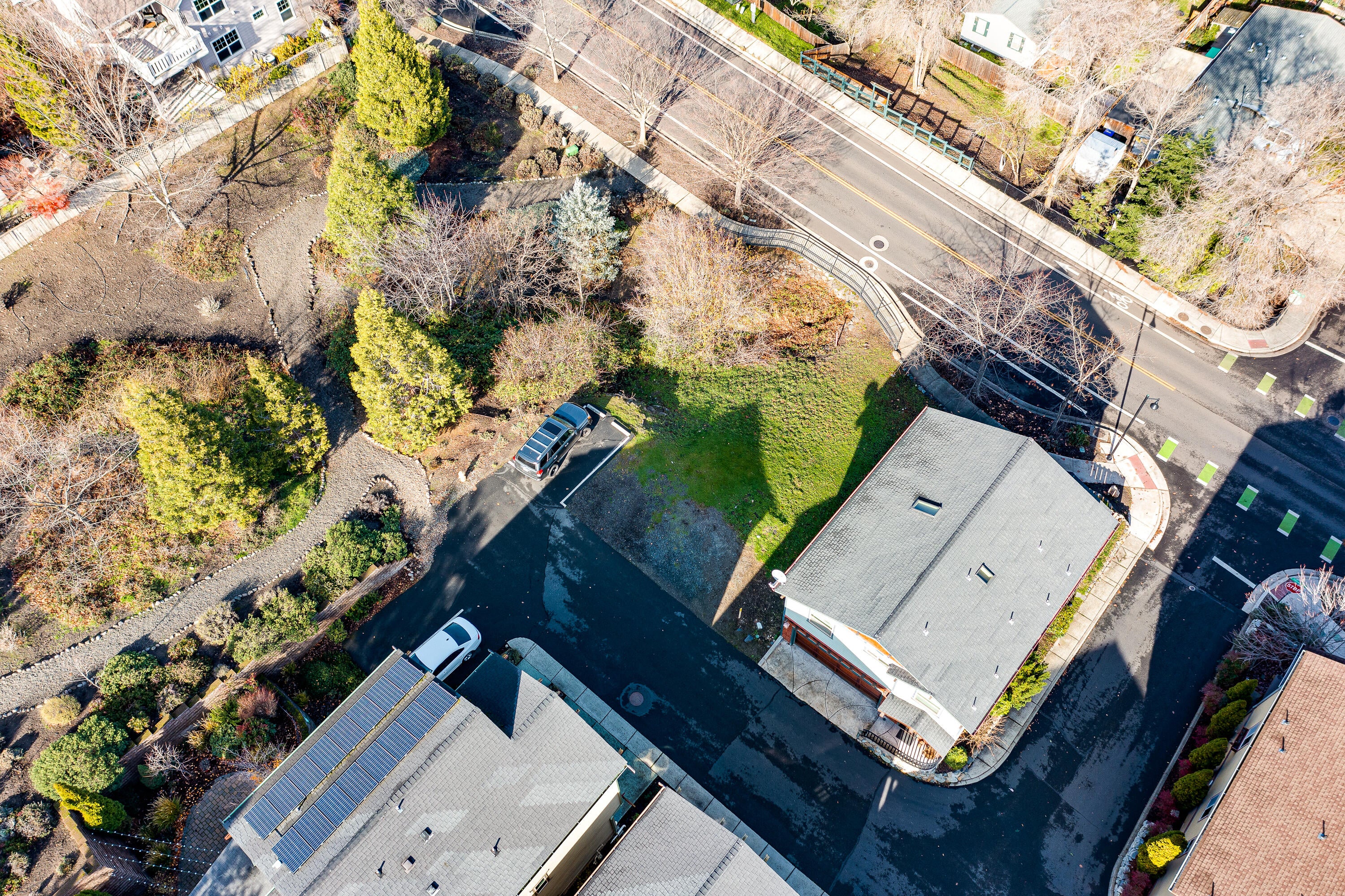 445 Park Ridge Pl, Ashland, OR 97520