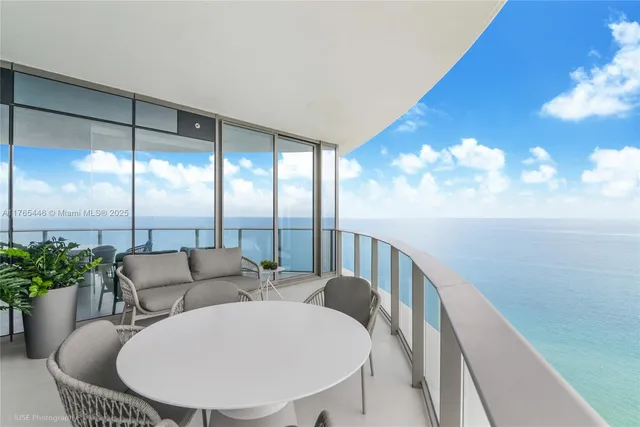 $45,000 | 15701 Collins Avenue, Unit 2405, Sunny Isles Beach, FL 33160