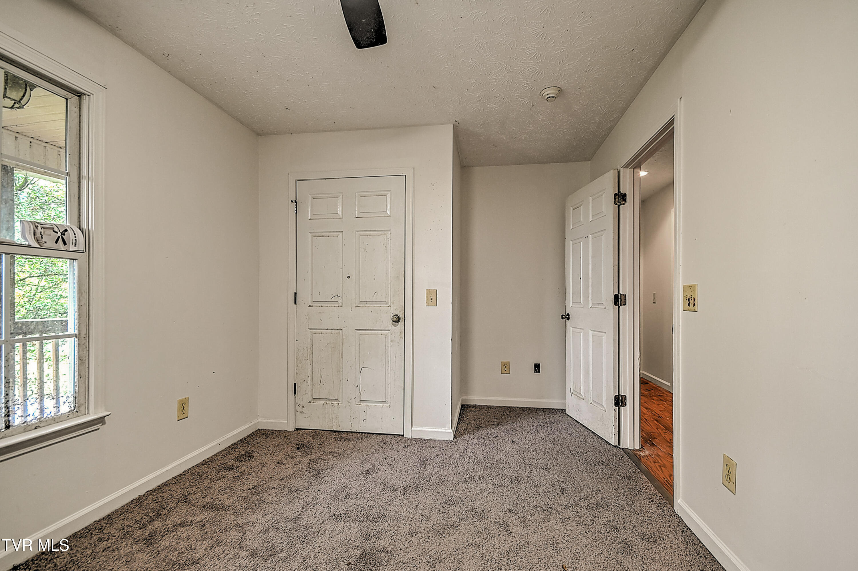 1711 Granby Road Kingsport, TN 37660 - Photo 11 of 30 1171 Granby AP-15