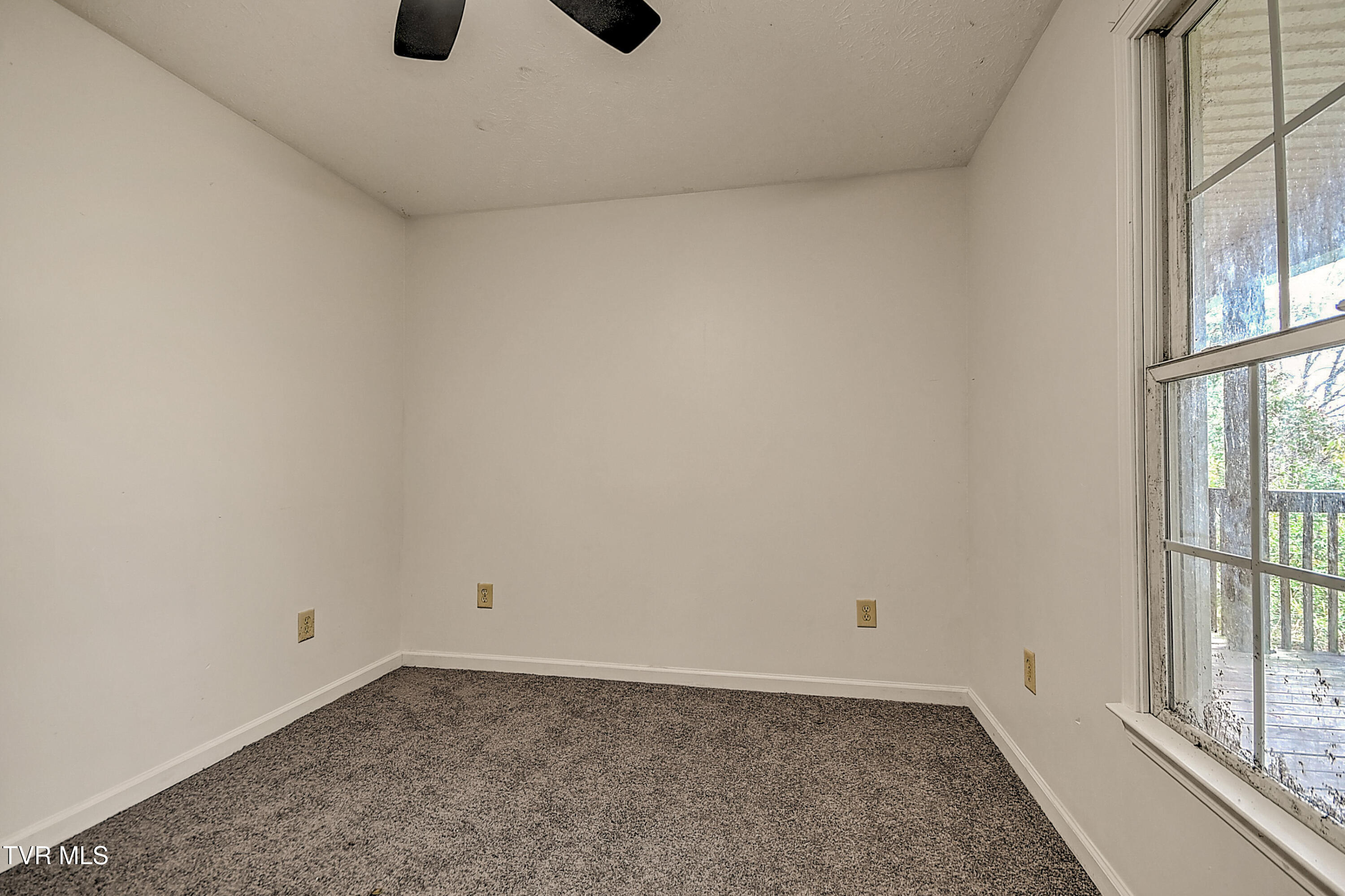 1711 Granby Road Kingsport, TN 37660 - Photo 12 of 30 1171 Granby AP-16