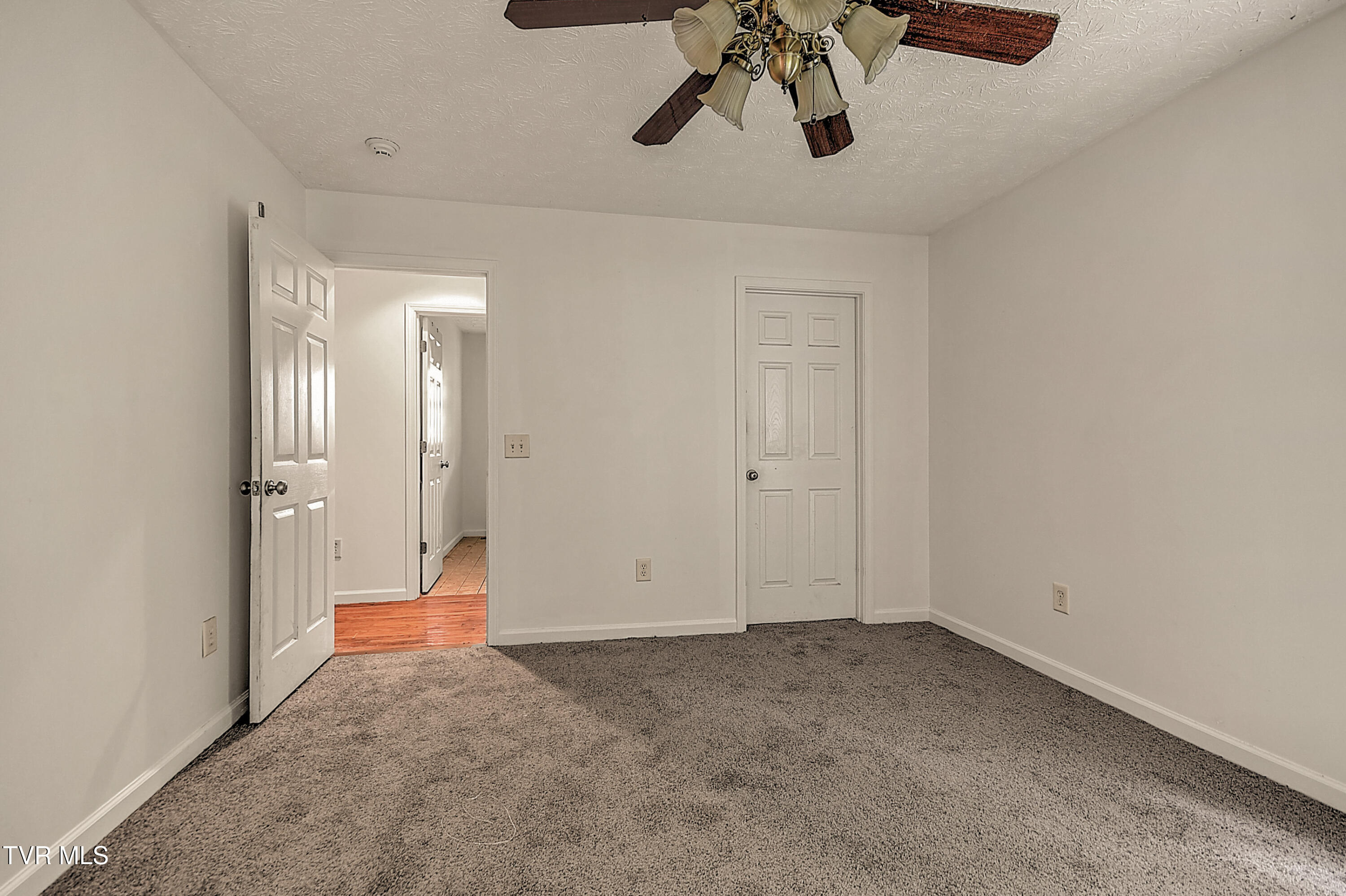 1711 Granby Road Kingsport, TN 37660 - Photo 18 of 30 1171 Granby AP-22