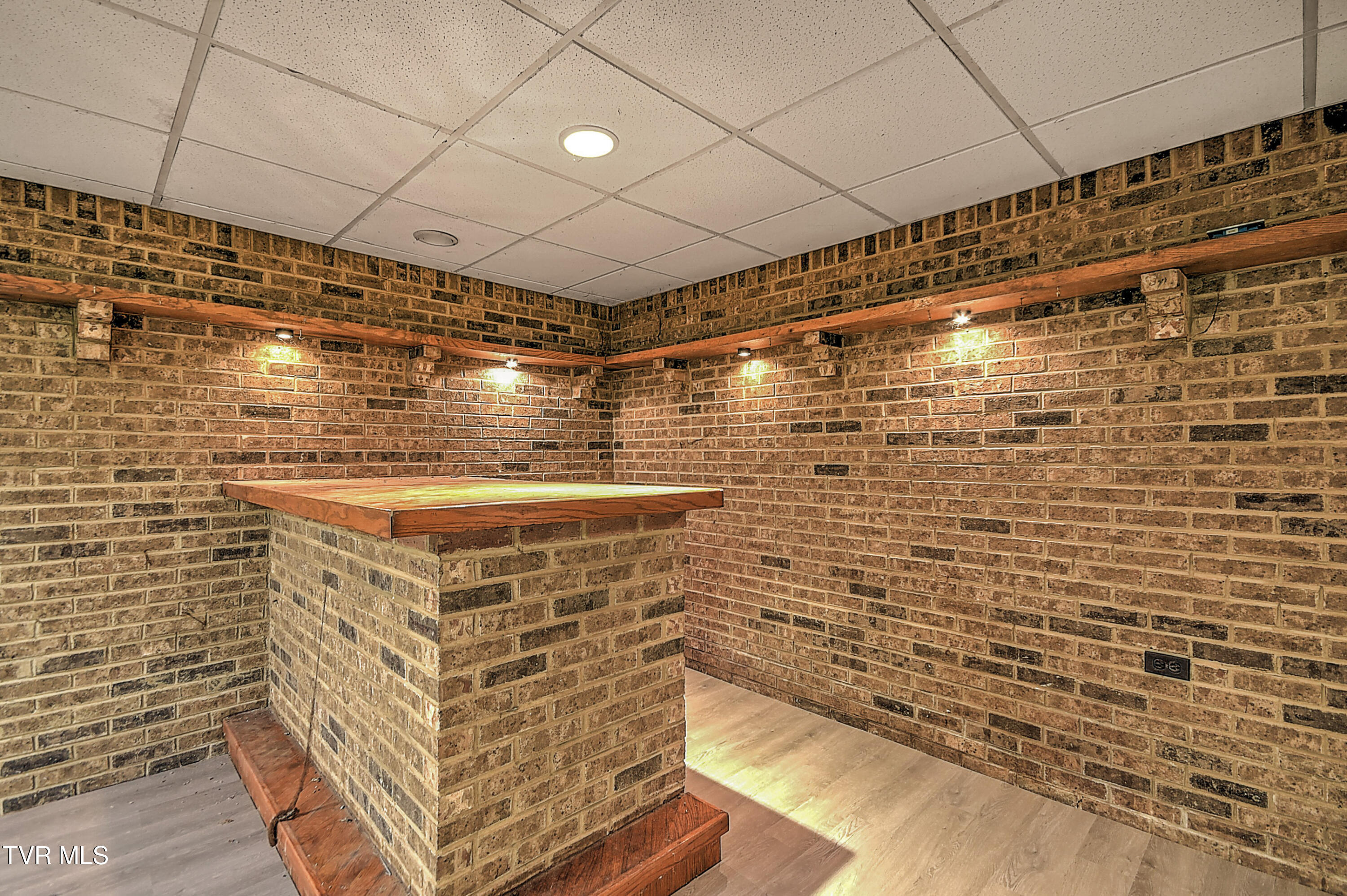 1711 Granby Road Kingsport, TN 37660 - Photo 22 of 30 1171 Granby AP-26