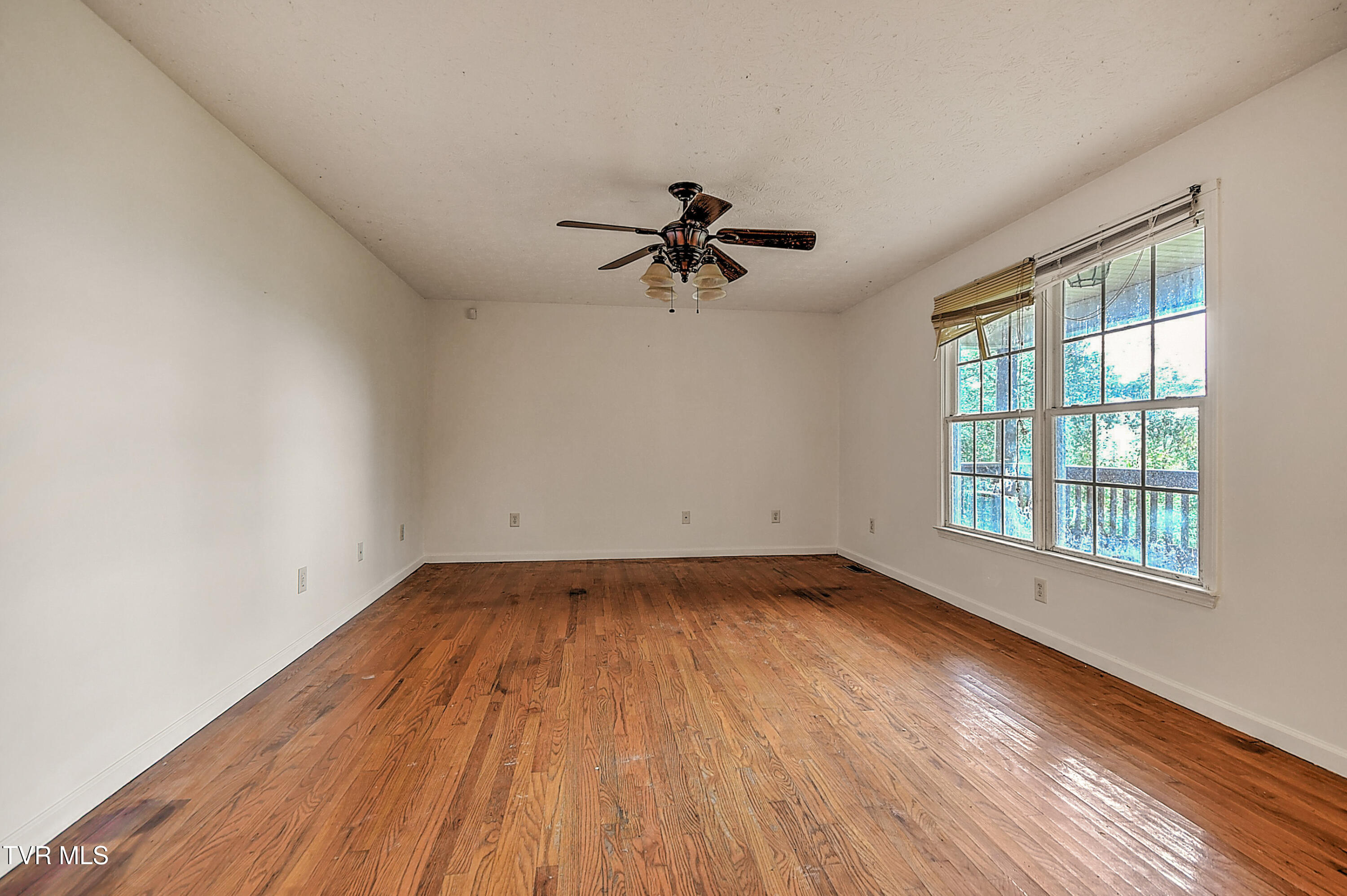 1711 Granby Road Kingsport, TN 37660 - Photo 3 of 30 1171 Granby AP-7