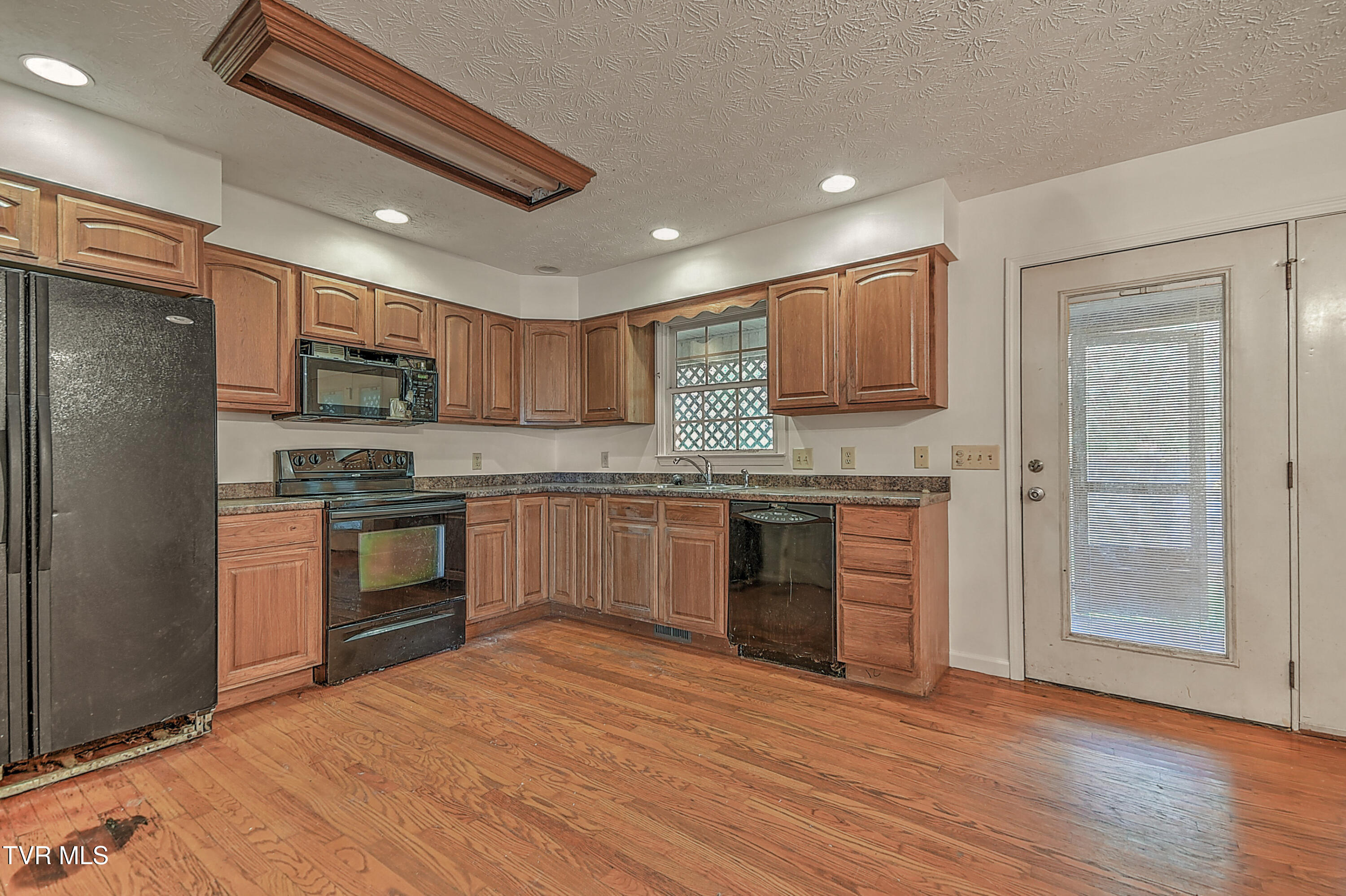 1711 Granby Road Kingsport, TN 37660 - Photo 9 of 30 1171 Granby AP-13