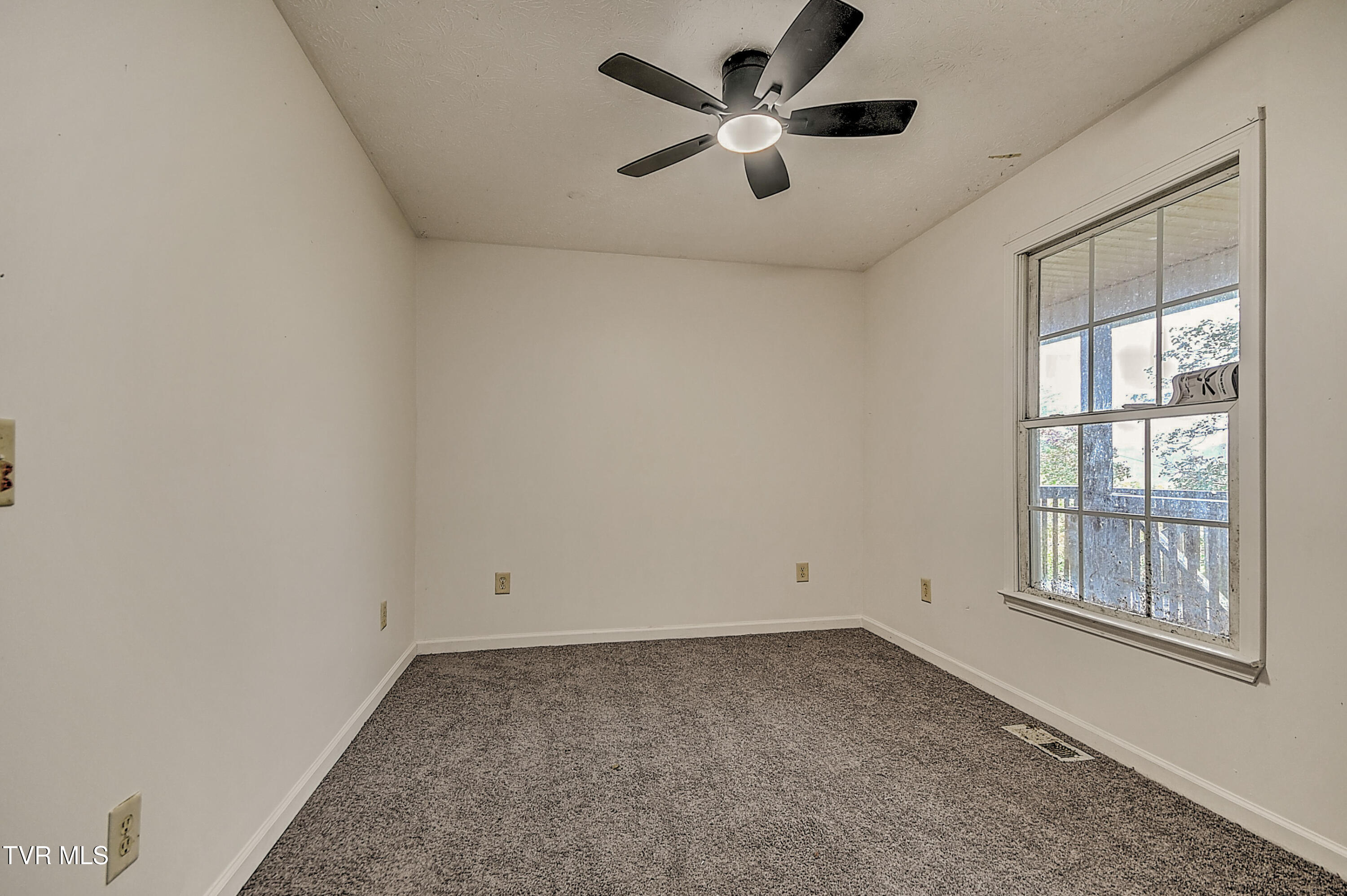 1711 Granby Road Kingsport, TN 37660 - Photo 10 of 30 1171 Granby AP-14