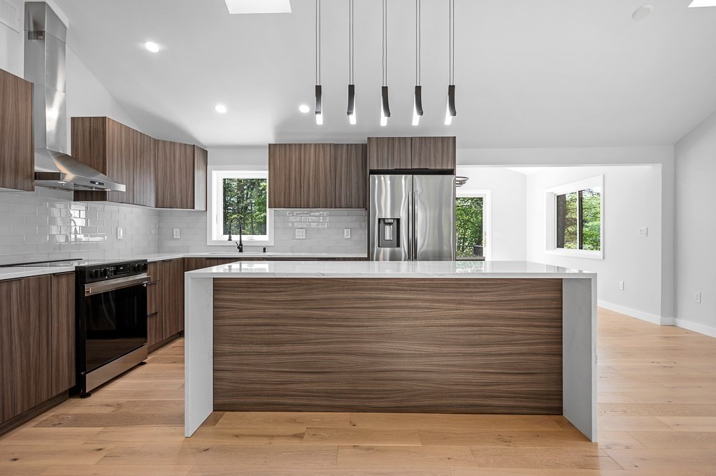 133 White Pond Road Hudson, MA 01749 - Photo 10 of 42