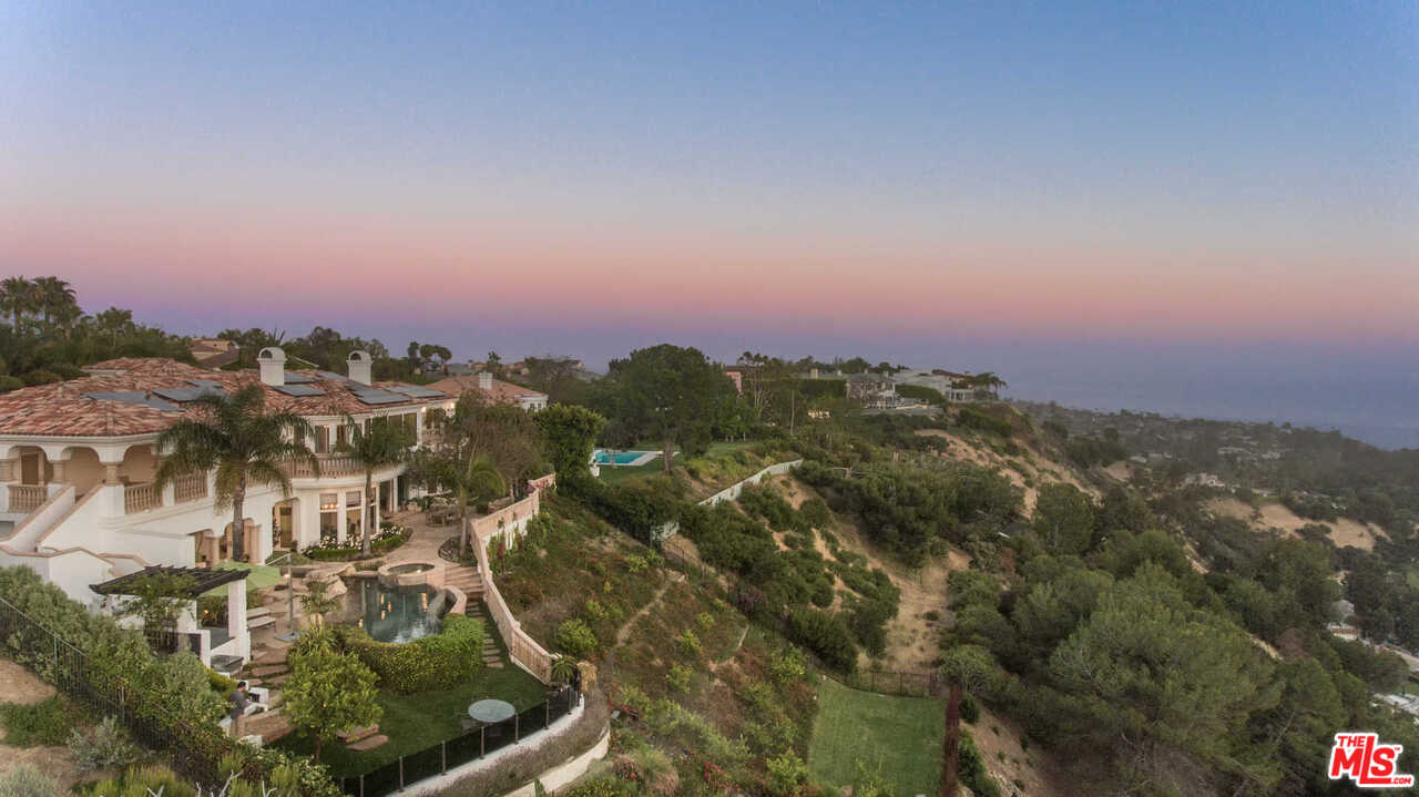 16300 Shadow Mountain Drive Pacific Palisades, CA 90272 - Photo 2 of 40