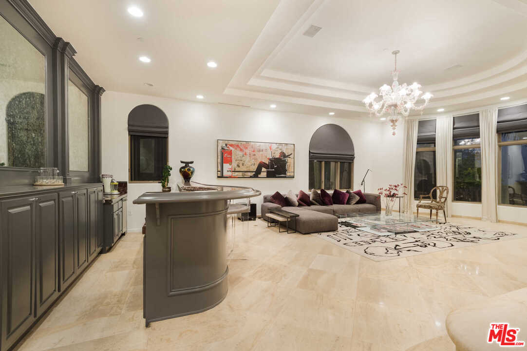 16300 Shadow Mountain Drive Pacific Palisades, CA 90272 - Photo 20 of 40