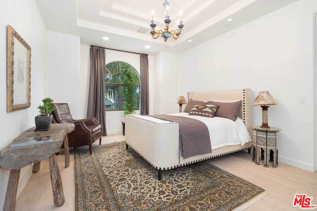 16300 Shadow Mountain Drive Pacific Palisades, CA 90272 - Photo 26 of 40