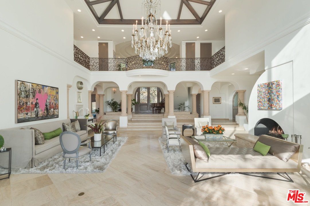 16300 Shadow Mountain Drive Pacific Palisades, CA 90272 - Photo 6 of 40