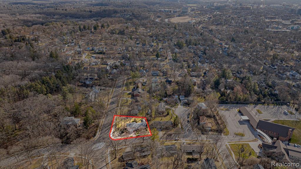 928 Red Oak Road Ann Arbor, MI 48103 - Photo 72 of 76 Gallery Image 72