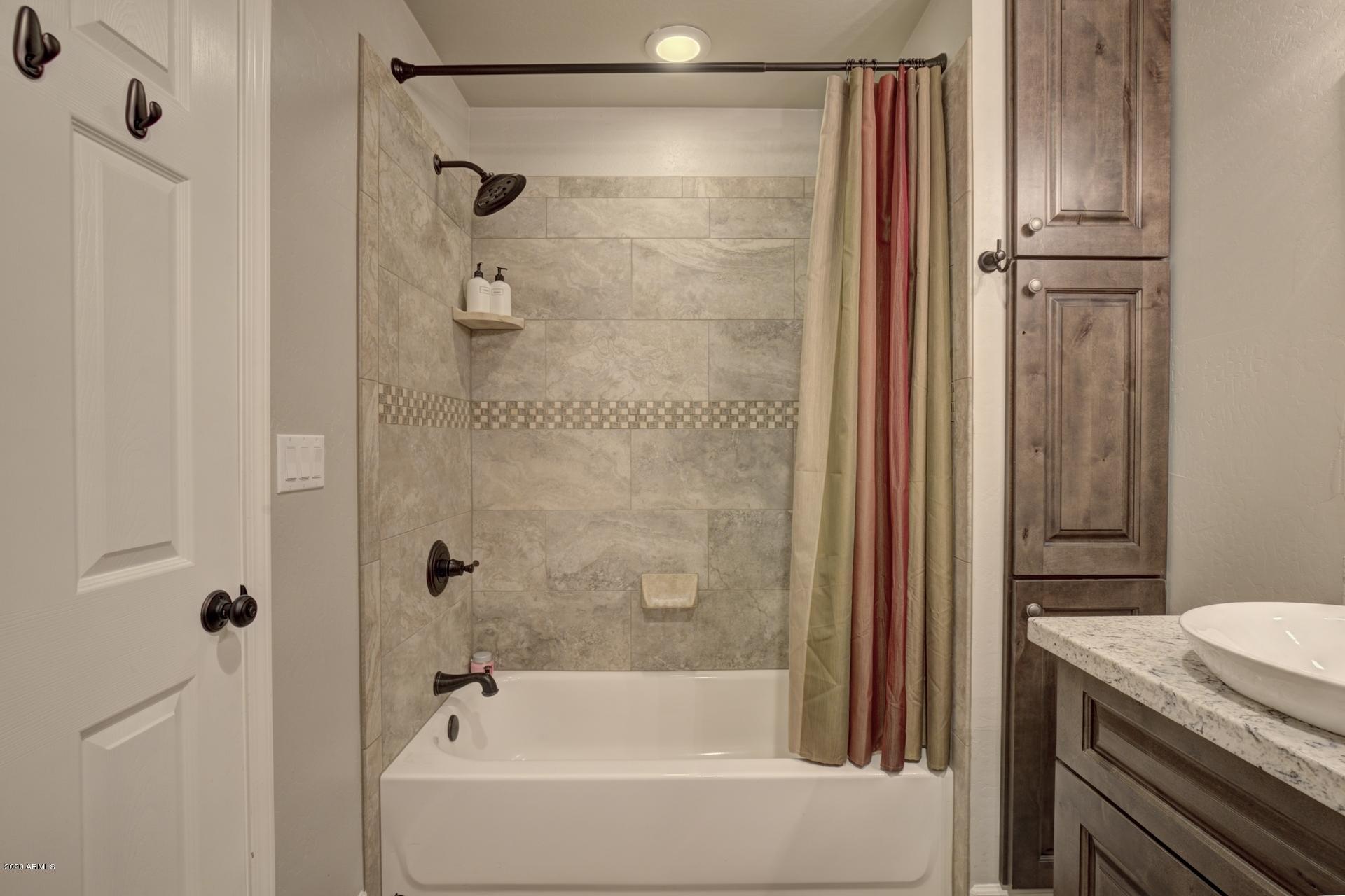857 Verde Circle Payson, AZ 85541 - Photo 20 of 34 Guest Bathroom