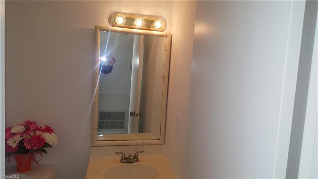 5739 Bramblegate Road, Unit A Greensboro, NC 27409 - Photo 5 of 21 Gallery Image 5