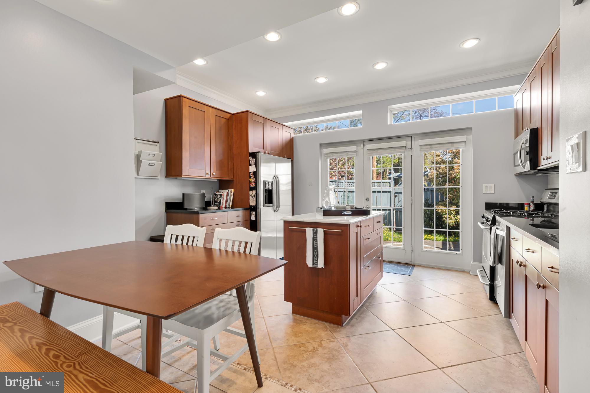 1104 D Street Southeast Washington, DC 20003 - Photo 11 of 42