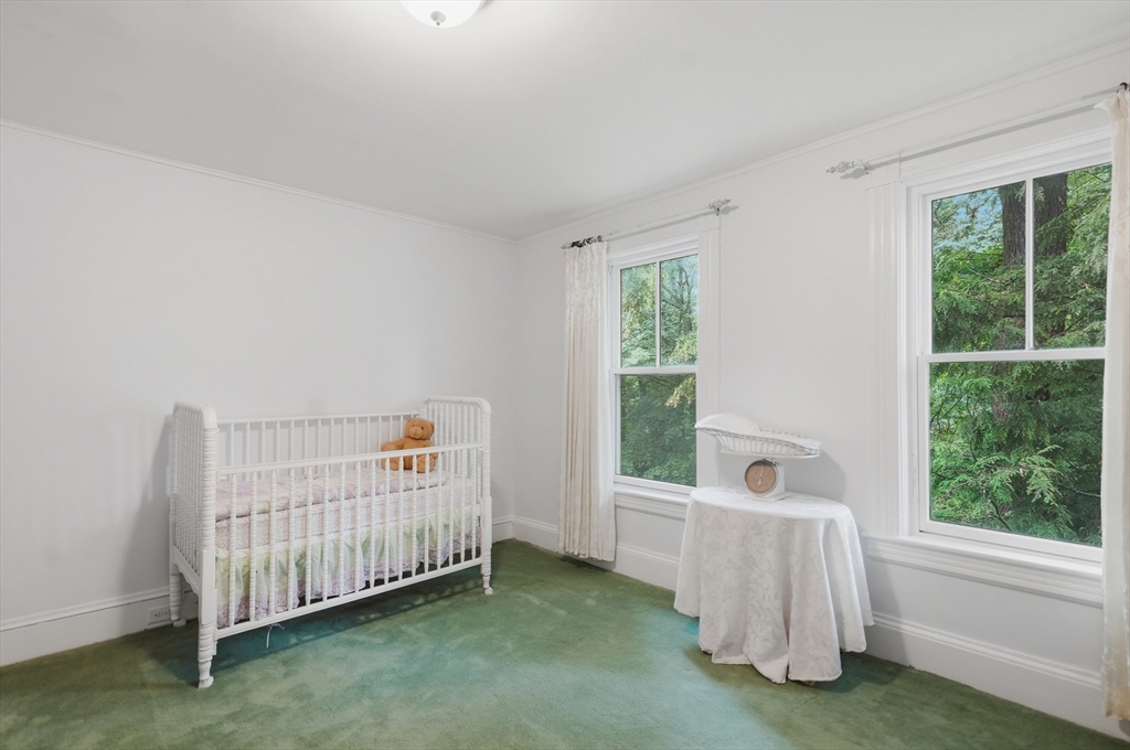 239 Fairmount Street Lowell, MA 01852 - Photo 21 of 42