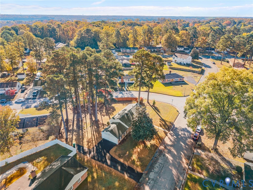 114 Huntington Road Colonial Heights, VA 23834 - Photo 36 of 40 a view of a city