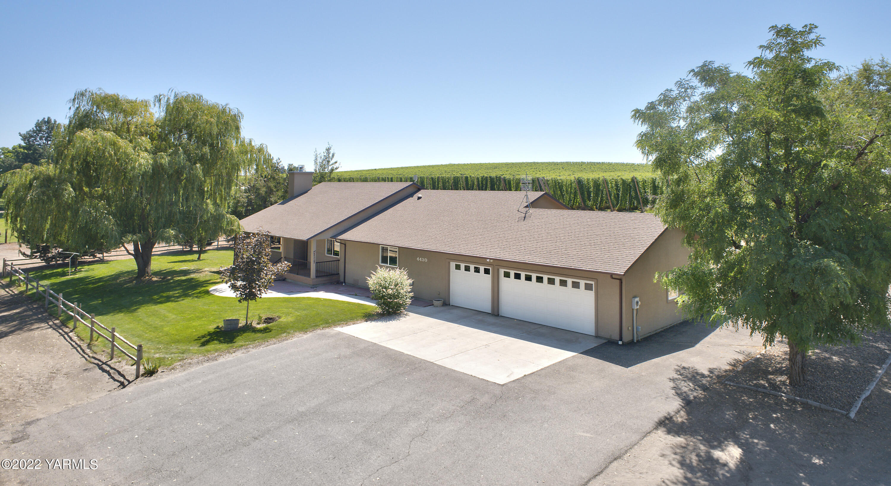 4430 Stover Road Sunnyside, WA 98944 - Photo 1 of 21 Front