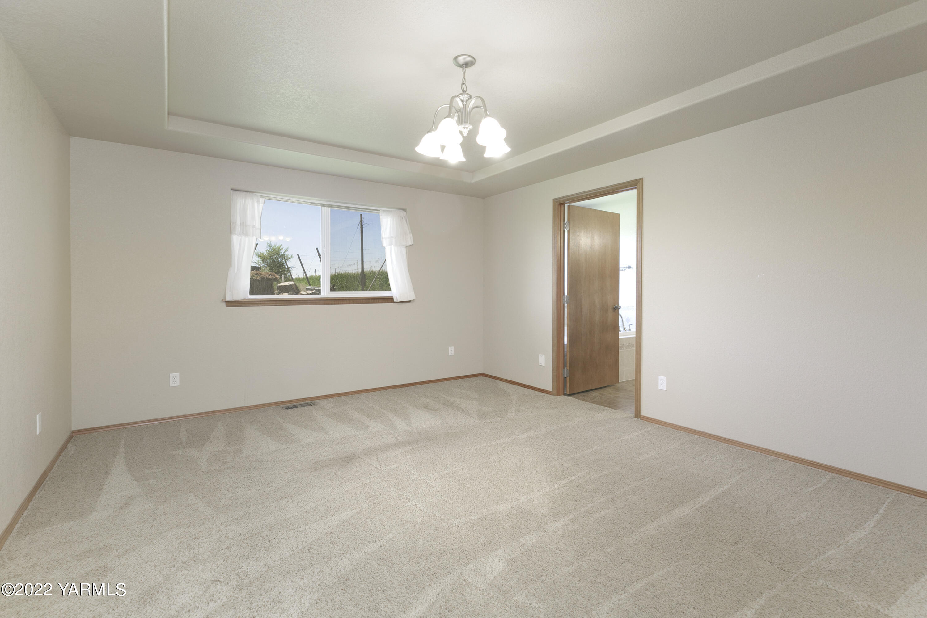 4430 Stover Road Sunnyside, WA 98944 - Photo 15 of 21 Master Bedroom