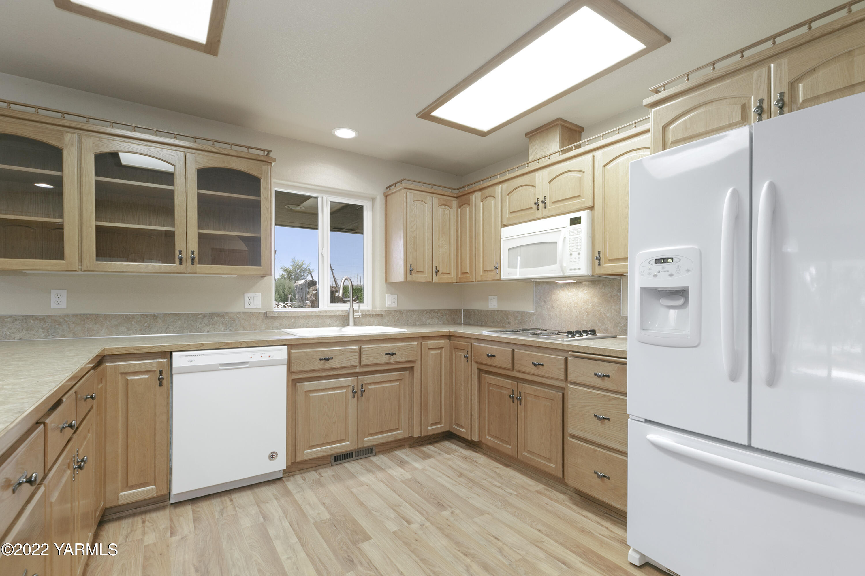 4430 Stover Road Sunnyside, WA 98944 - Photo 10 of 21 Kitchen 2