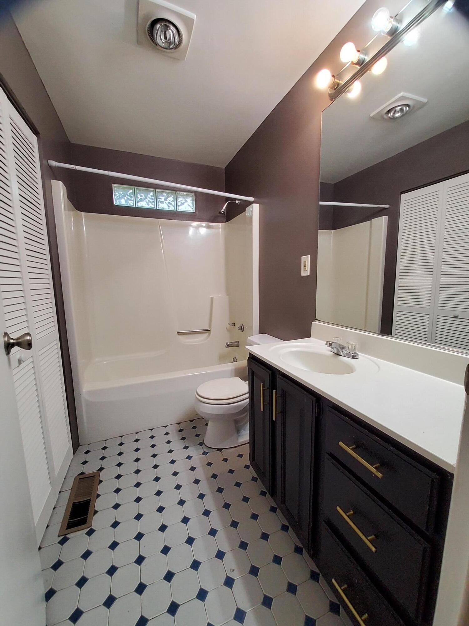 2828 Packard Street Ann Arbor, MI 48108 - Photo 12 of 18 20250712_130925