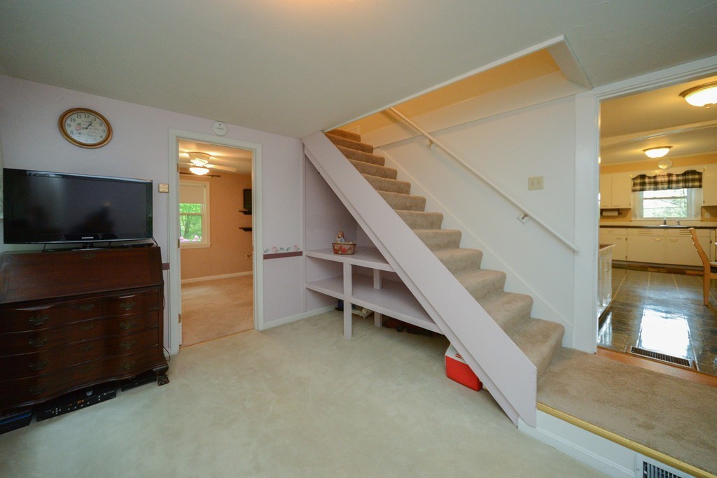 34 Oakhurst Road Hopkinton, MA 01748 - Photo 11 of 27 Gallery Image 11