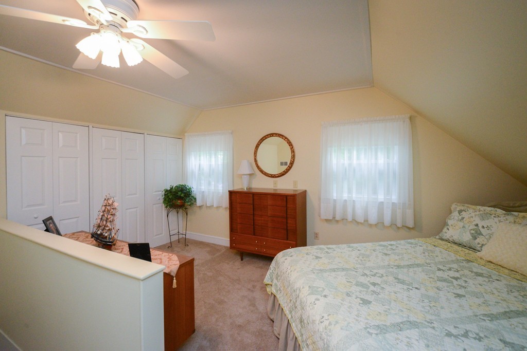 34 Oakhurst Road Hopkinton, MA 01748 - Photo 15 of 27 Gallery Image 15