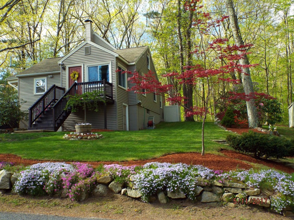 34 Oakhurst Road Hopkinton, MA 01748 - Photo 2 of 27 Gallery Image 2