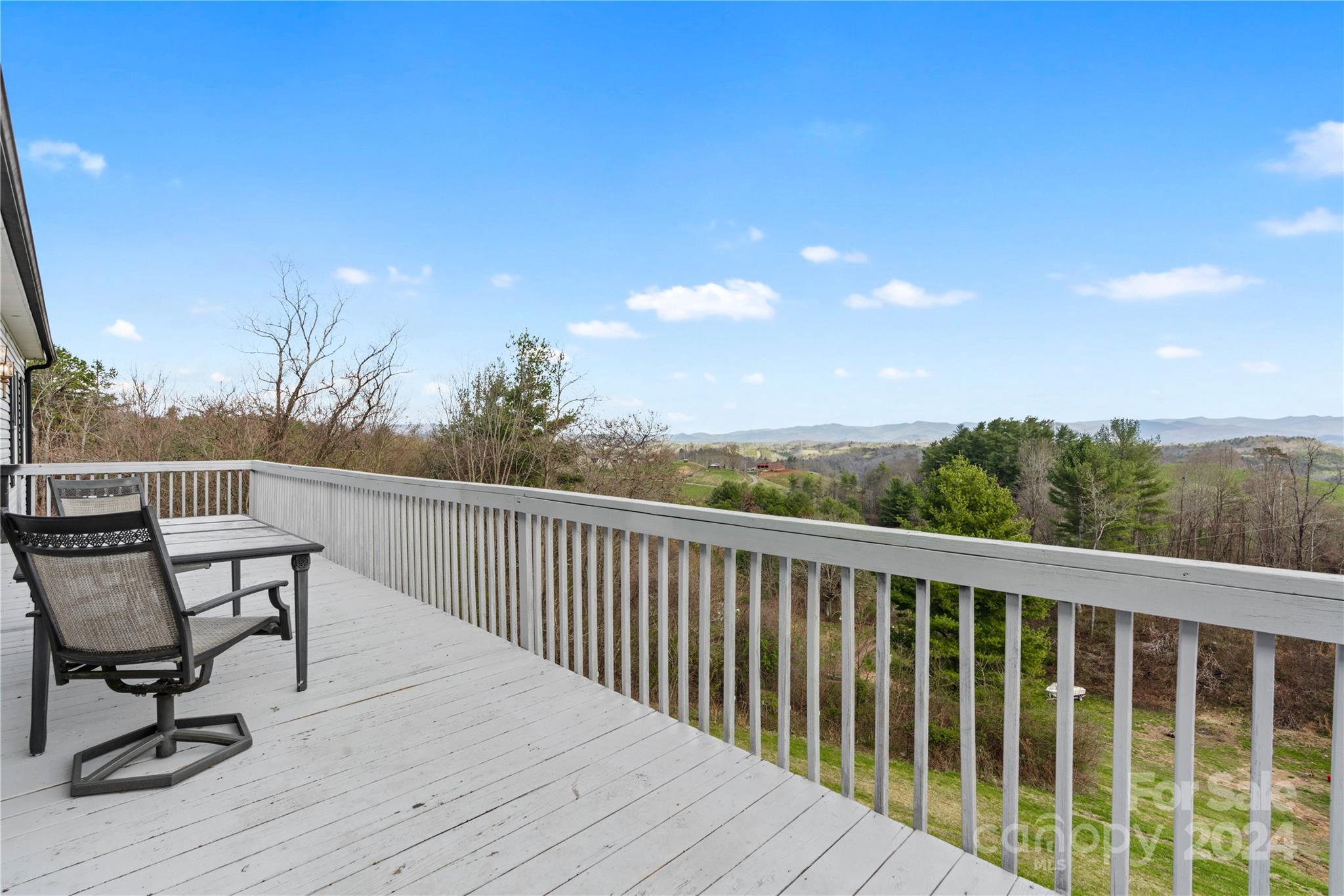 164 Marvin Edwards Road Marshall, NC 28753 - Photo 3 of 36 Gallery Image 3