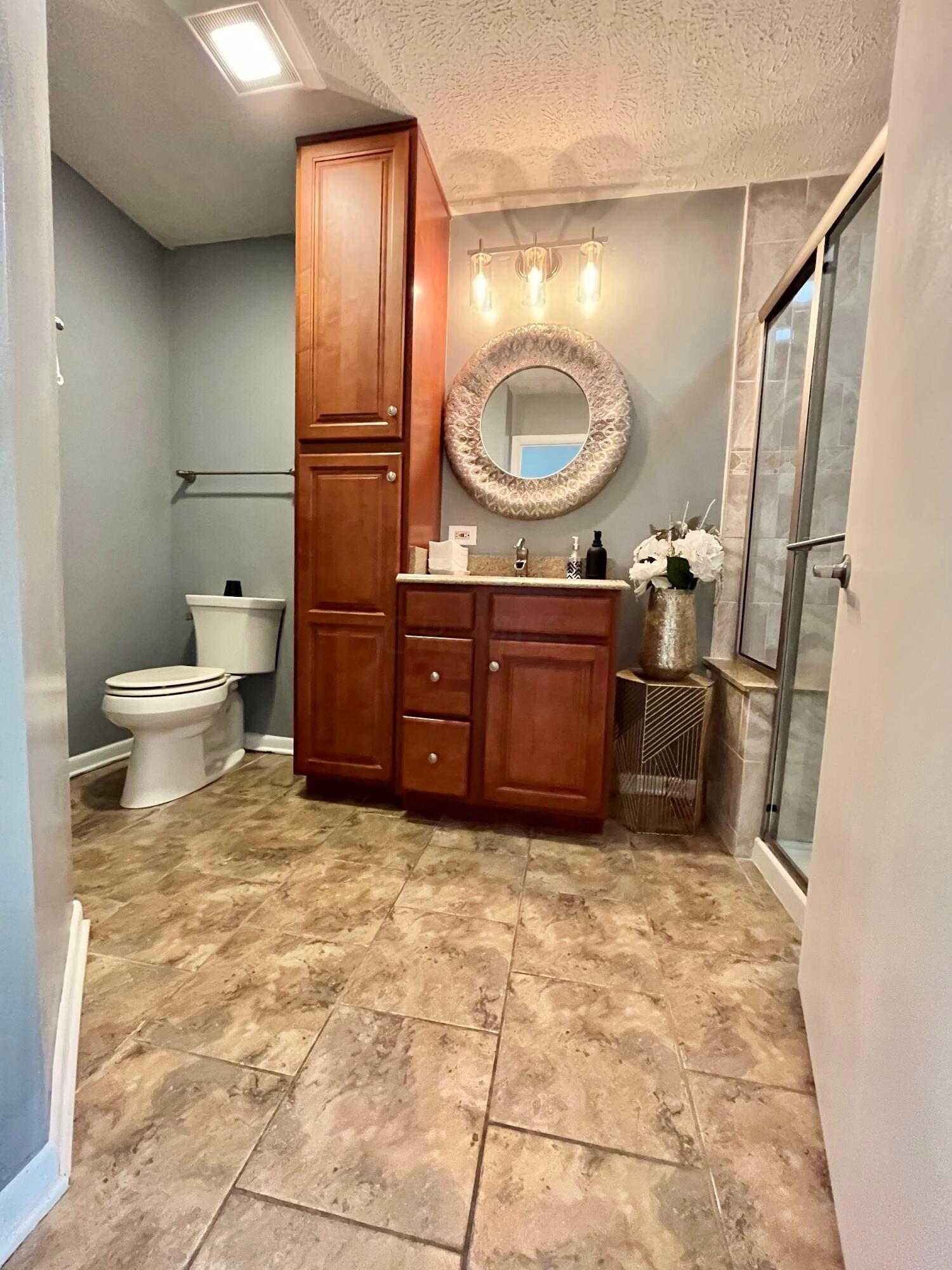 2066 Nobleshire Road Columbus, OH 43229 - Photo 13 of 40 FullSizeRender
