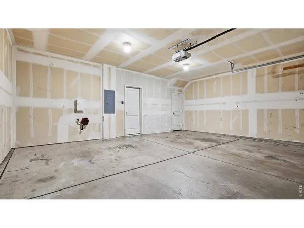 a picture of a bathroom with mirror