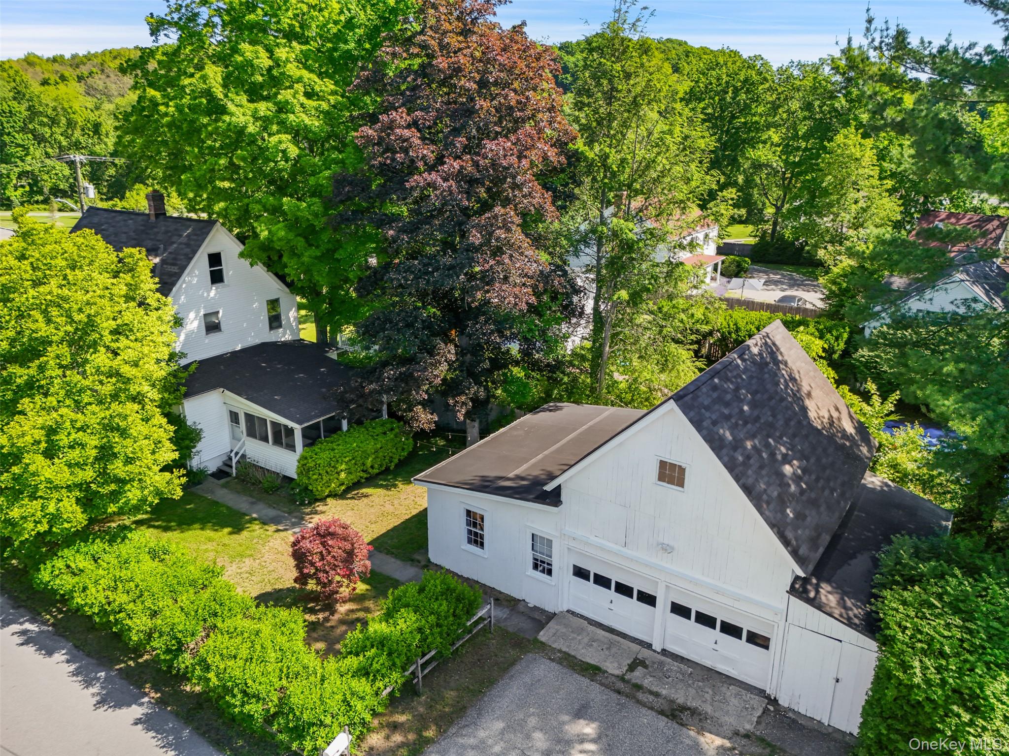 453 Old Post Road Bedford, NY 10506 - Photo 2 of 24