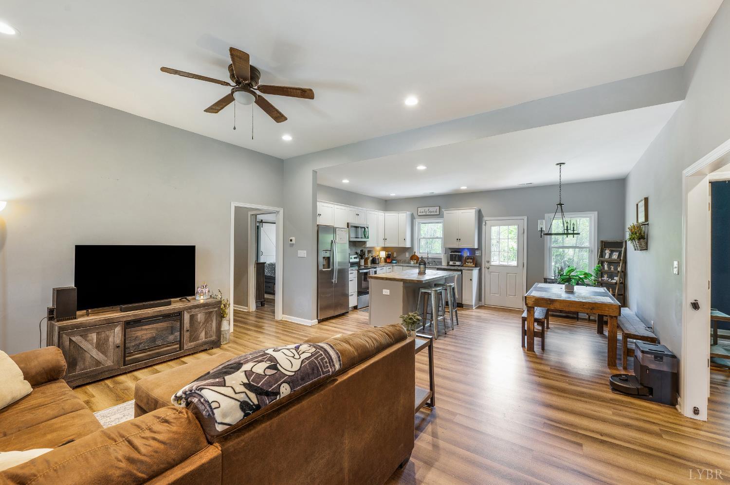 11317 Leesville Road Evington, VA 24550 - Photo 7 of 47