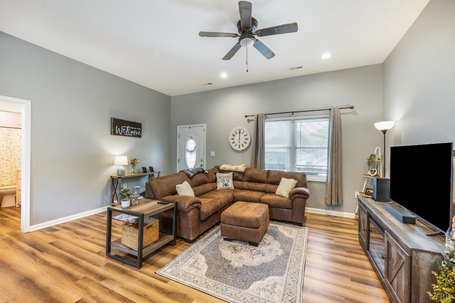 11317 Leesville Road Evington, VA 24550 - Photo 8 of 47