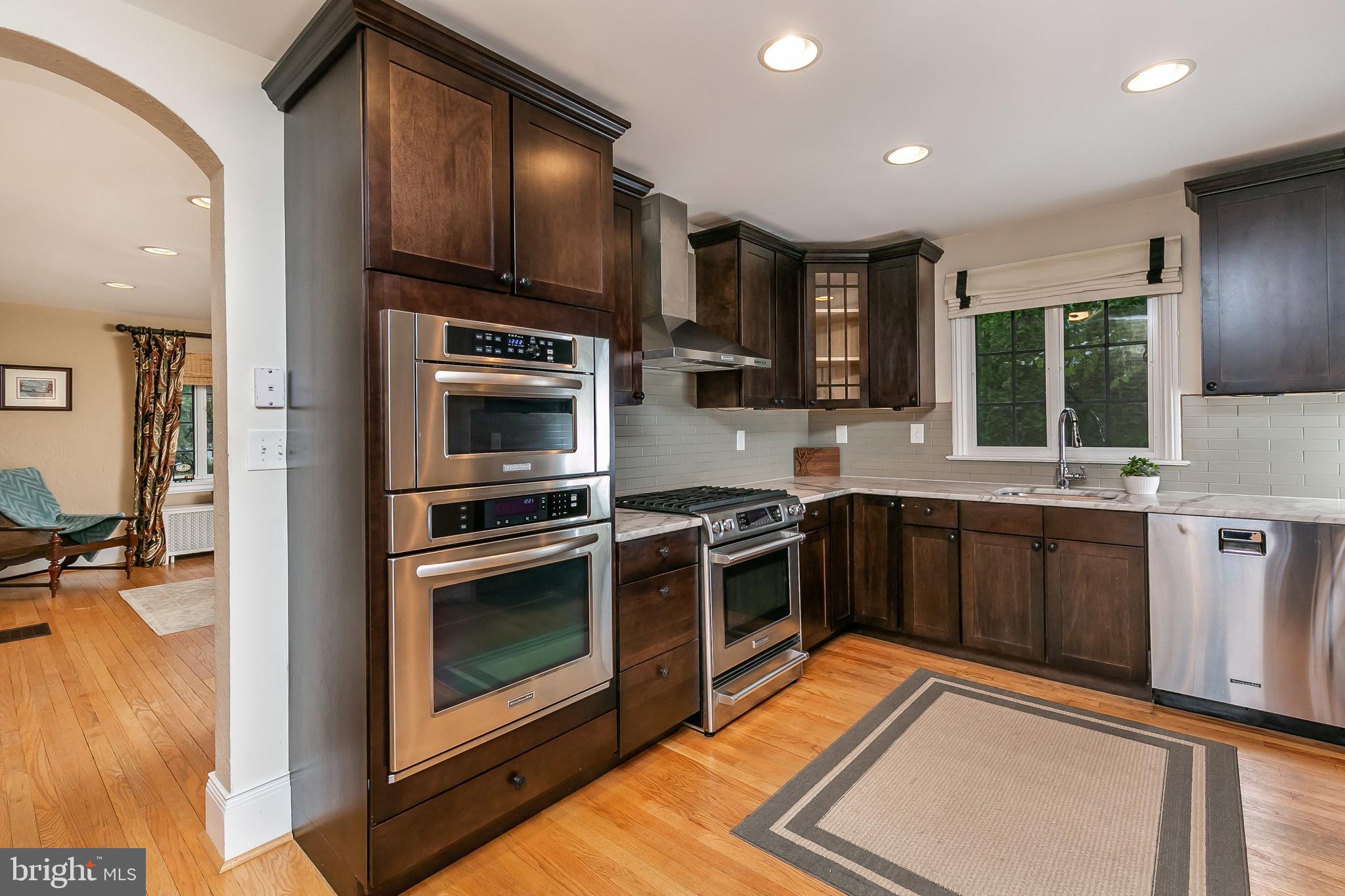 314 Taplow Road Baltimore, MD 21212 - Photo 9 of 47 Kitchen boasts cherry cabinets & SS appliances