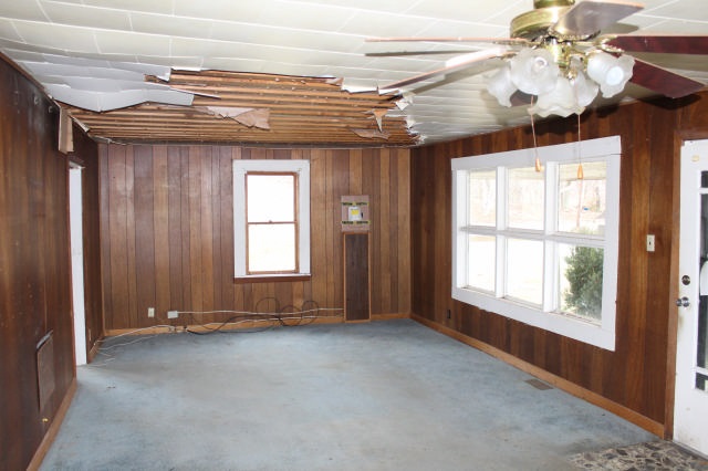 1092 Middle Leesville Road Bedford, IN 47421 - Photo 5 of 16 Gallery Image 5