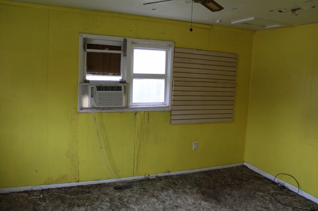 1092 Middle Leesville Road Bedford, IN 47421 - Photo 10 of 16 Gallery Image 10