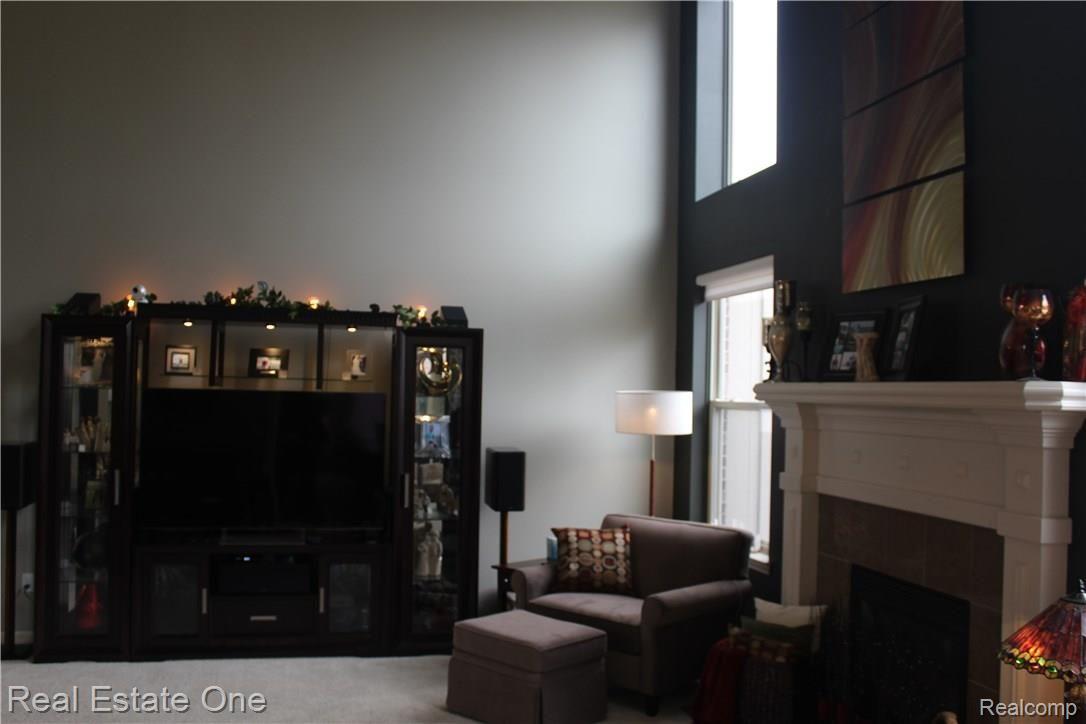 16235 Moore Park Road Macomb, MI 48044 - Photo 17 of 56 IMG_1965.JPG