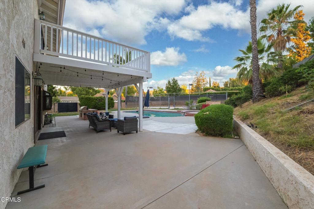 652 Stonebrook Street Simi Valley, CA 93065 - Photo 47 of 69 57-652 Stonebrook Street-57 - Copy - Cop