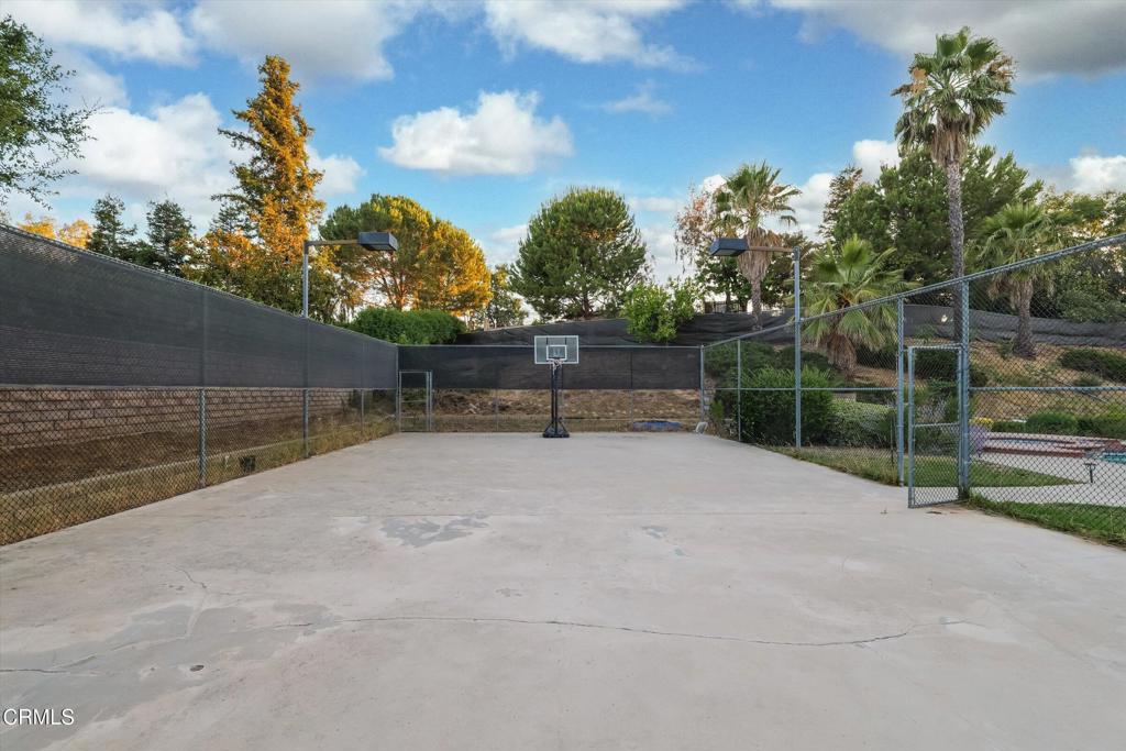 652 Stonebrook Street Simi Valley, CA 93065 - Photo 54 of 69 63-652 Stonebrook Street-63