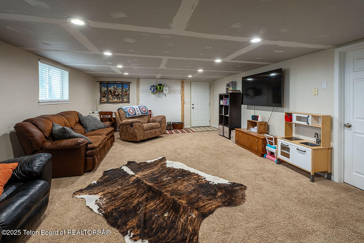 716 Bench Road Thayne, WY 83122 - Photo 20 of 31 Jenkins int 6621