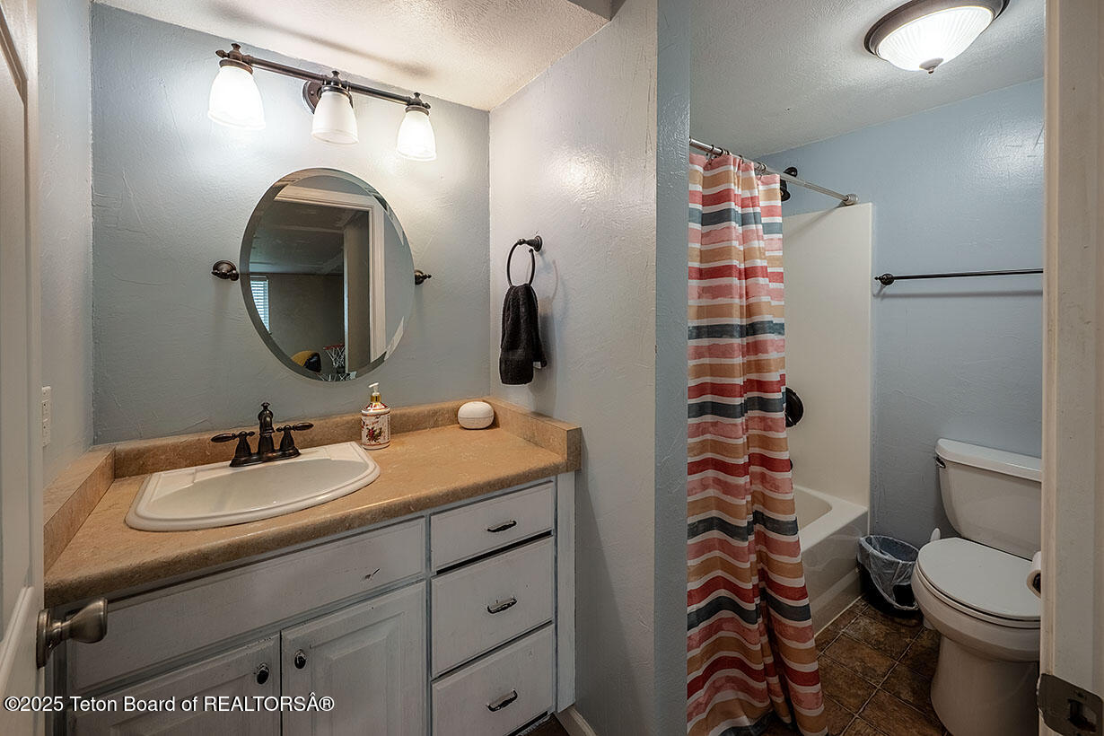 716 Bench Road Thayne, WY 83122 - Photo 21 of 31 Jenkins int 6626