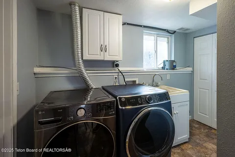 $585,000 | 716 Bench Road, Thayne, WY 83122