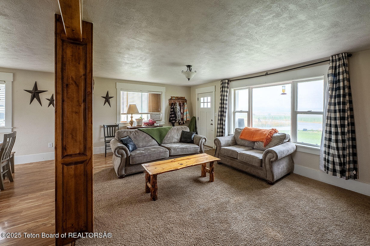 716 Bench Road Thayne, WY 83122 - Photo 7 of 31 Jenkins int 6536